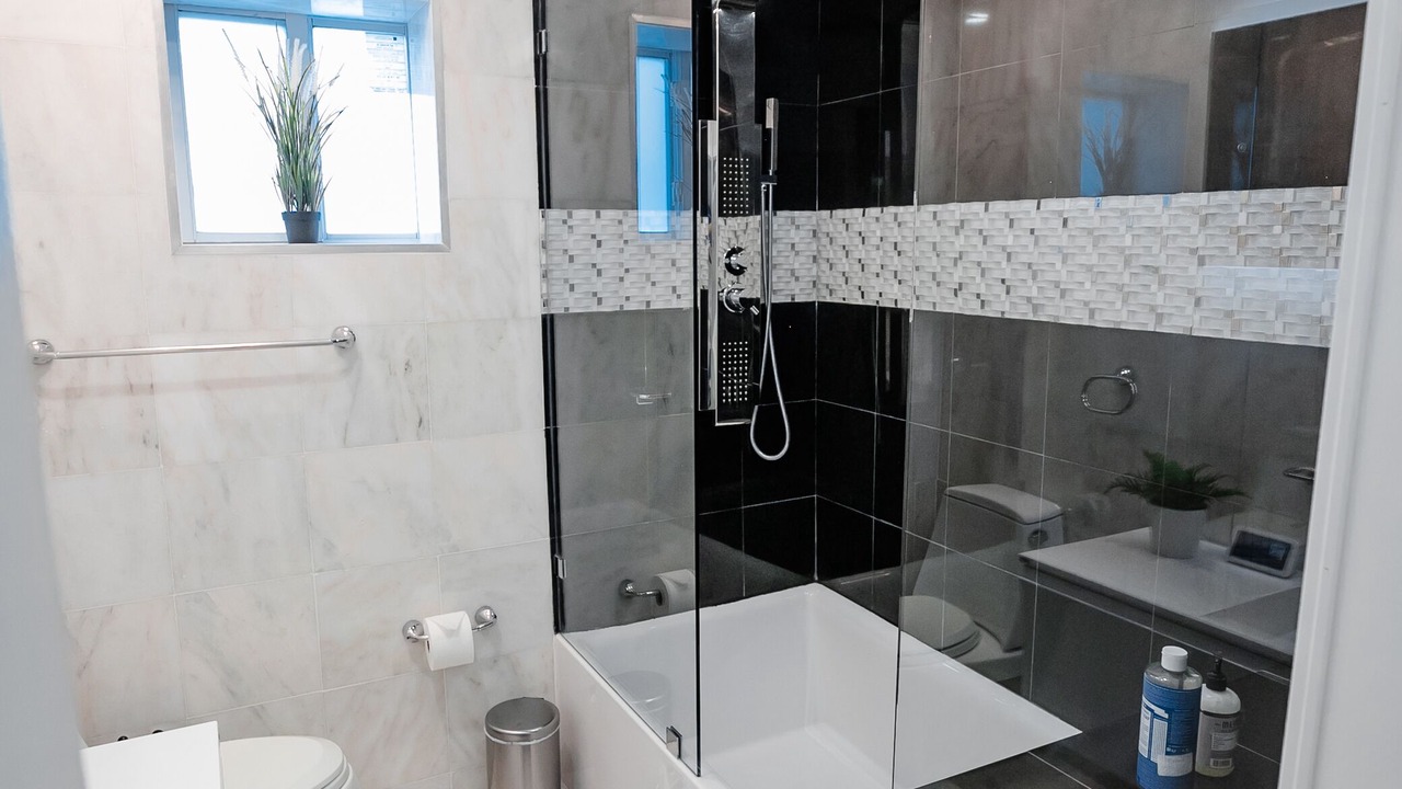 Photo of Bathroom in Miami Shores