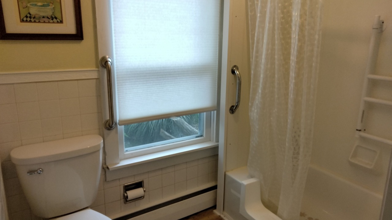 Photo of Bathroom in Rock Hall
