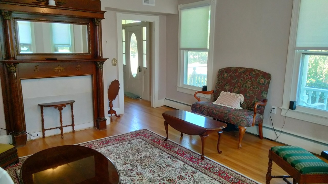 Photo of Livingroom in Rock Hall