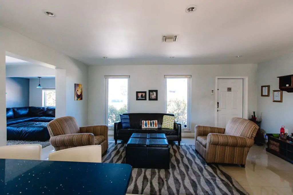 Photo of Livingroom in Ives Estates