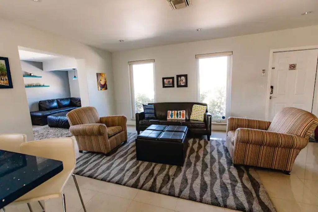 Photo of Livingroom in Ives Estates