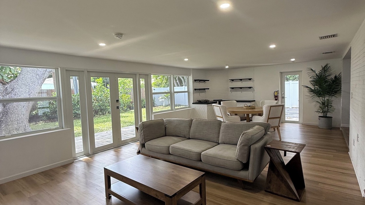 Photo of Livingroom in Lighthouse Point