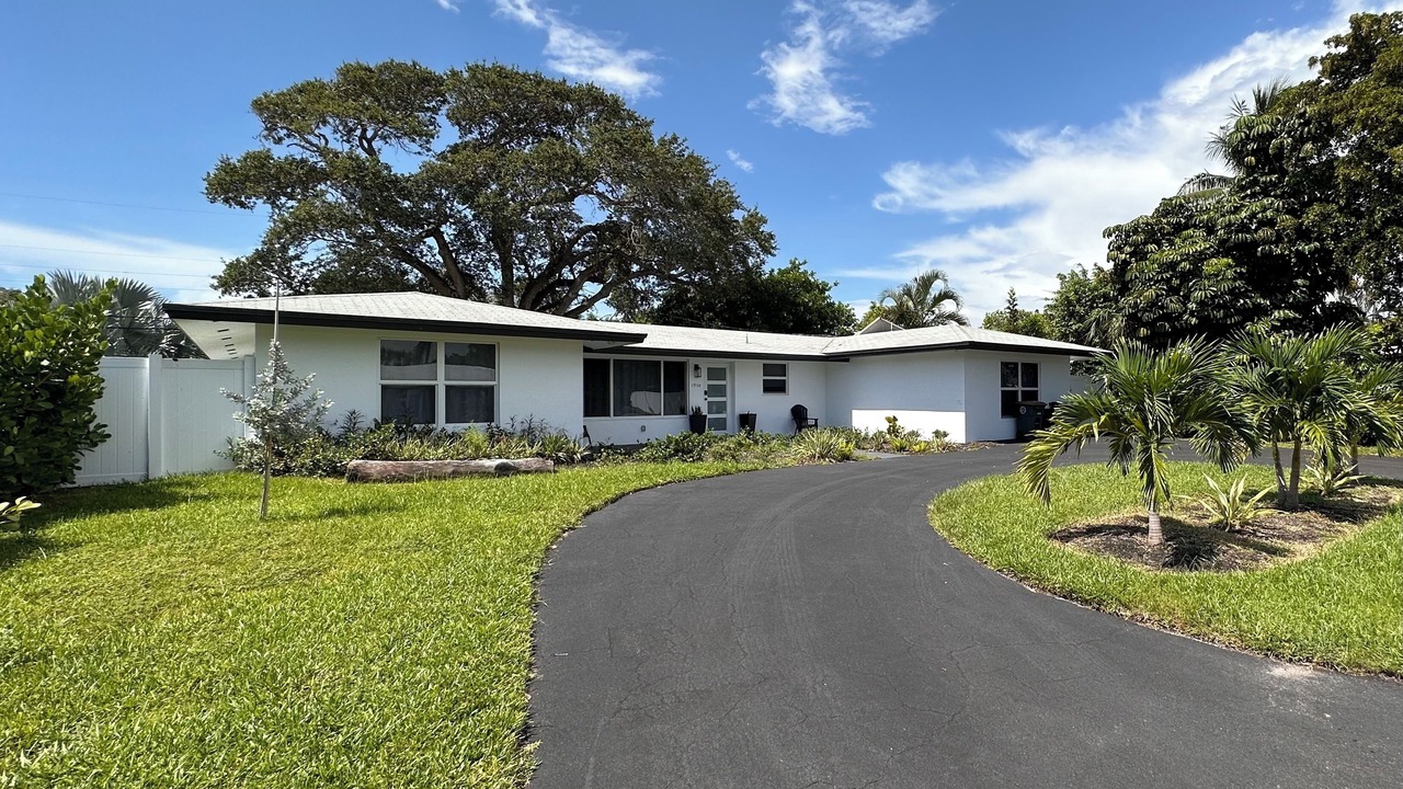 Photo of Outdoor in Lighthouse Point