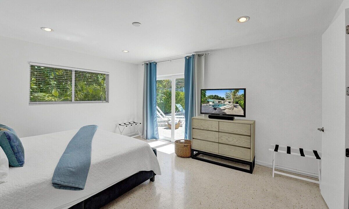 Photo of Bedroom in Dolphin Isles