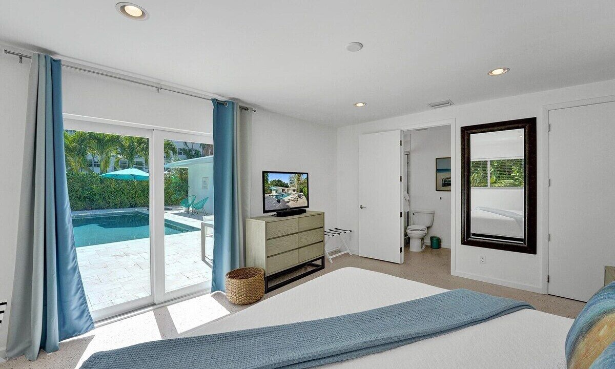 Photo of Bedroom in Dolphin Isles