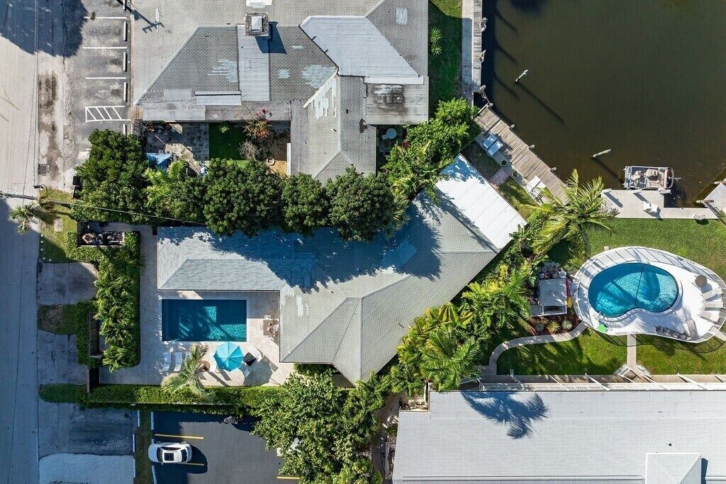 Photo of Outdoor in Dolphin Isles