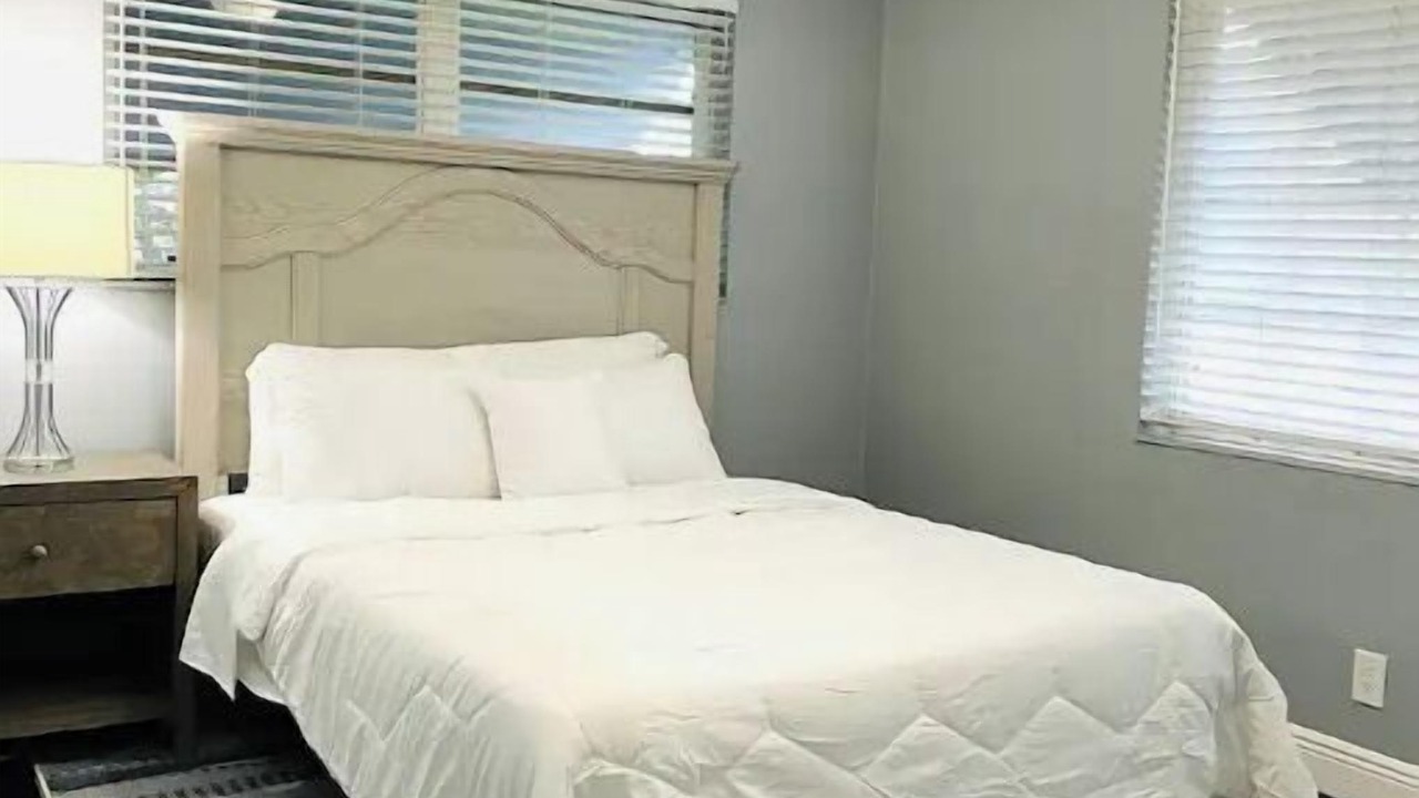 Photo of Bedroom in Middle River Terrace
