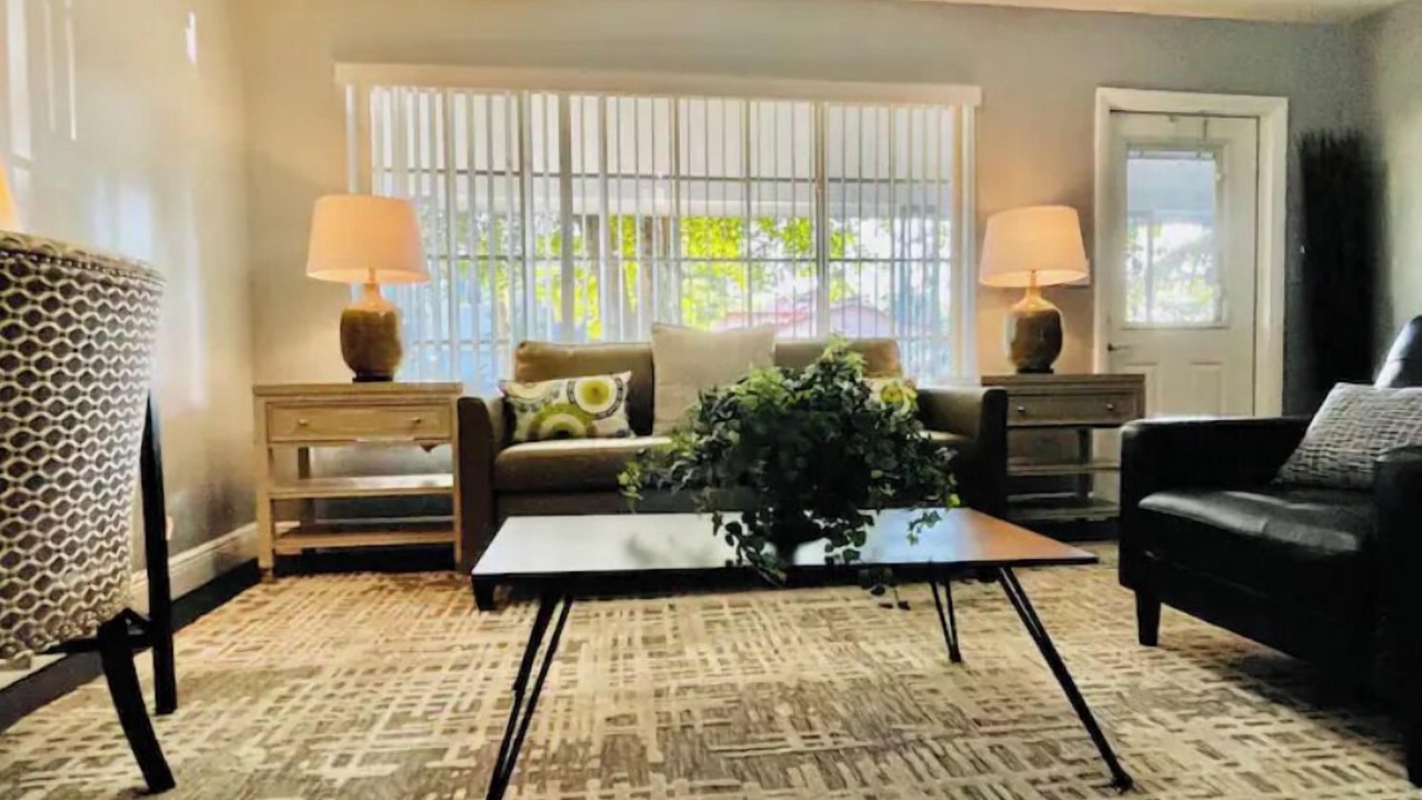 Photo of Livingroom in Middle River Terrace