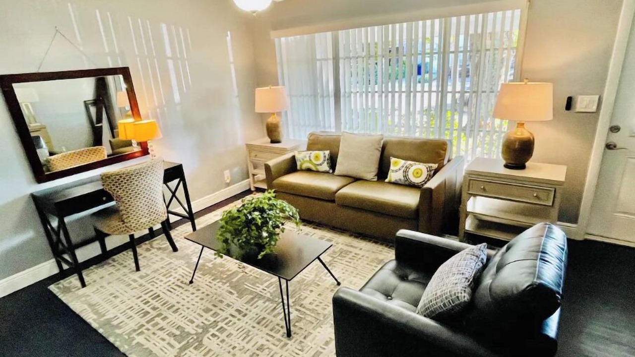Photo of Livingroom in Middle River Terrace