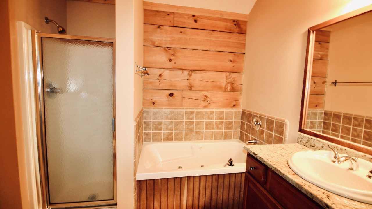 Photo of Bathroom in Edray