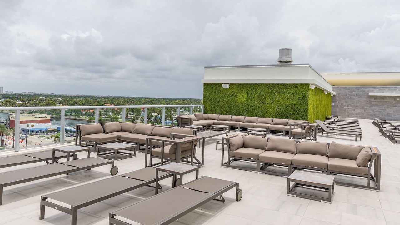 Photo of Patio Balcony in Hollywood