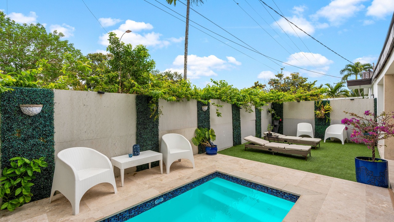 Photo of Outdoor in Coral Way