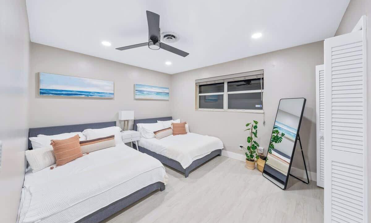 Photo of Bedroom in Hollywood Hills
