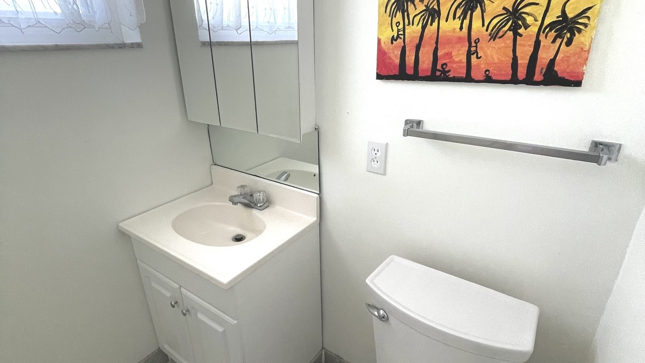 Photo of Bathroom in Royal Poinciana