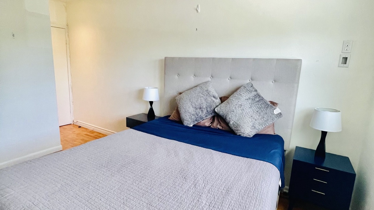 Photo of Bedroom in Royal Poinciana