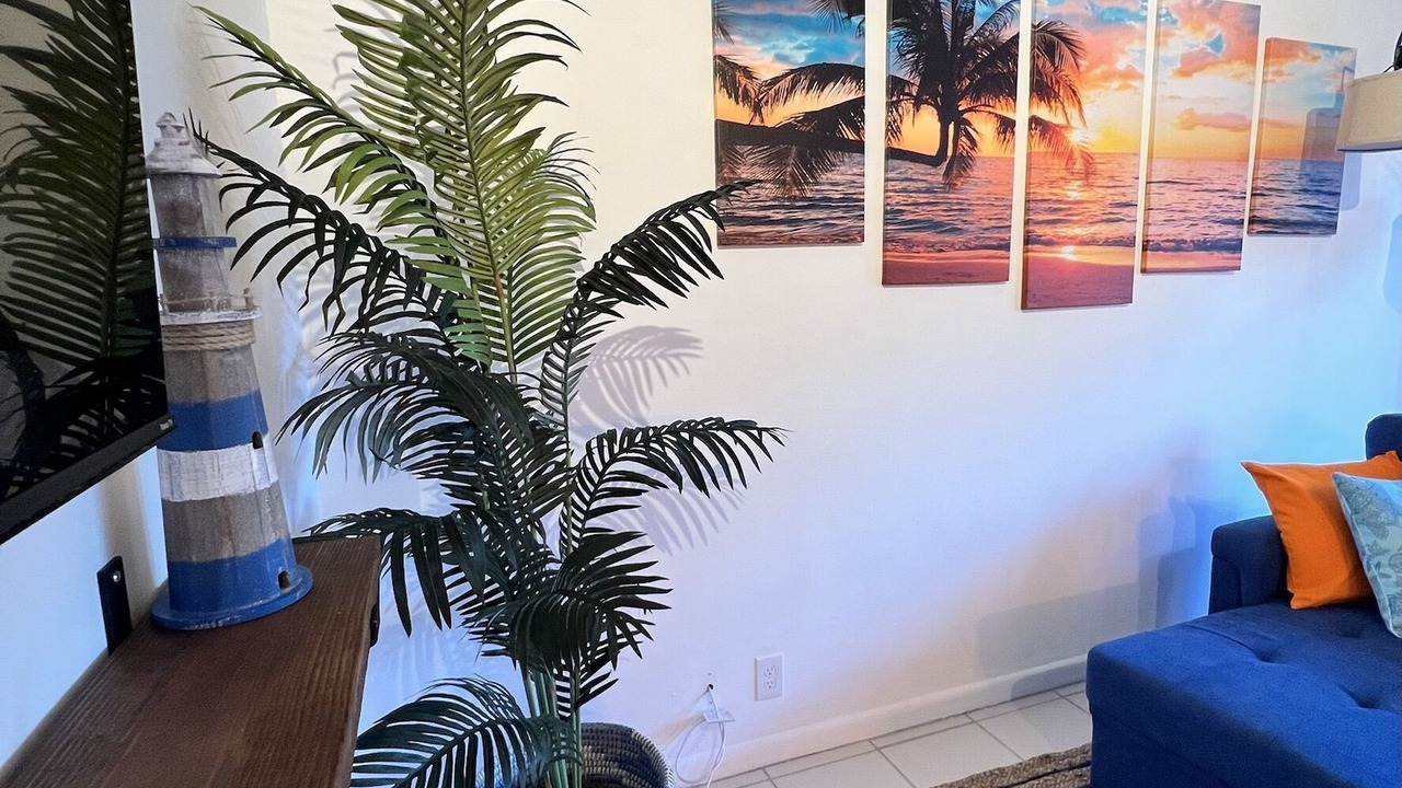 Photo of Bedroom in Poinsettia Heights