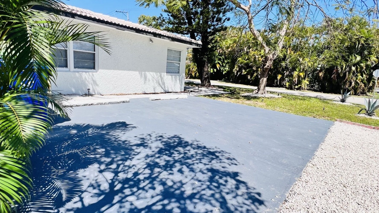 Photo of Outdoor in Poinsettia Heights