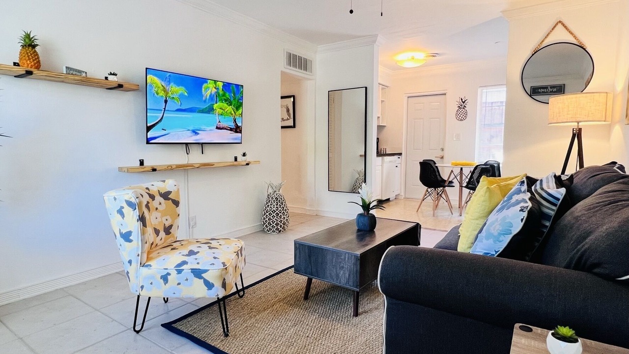Photo of Bedroom in Poinsettia Heights