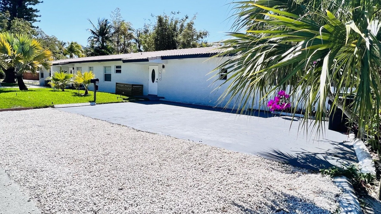 Photo of Outdoor in Poinsettia Heights