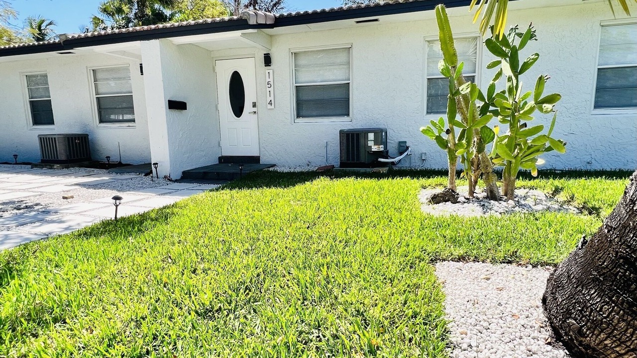 Photo of Outdoor in Poinsettia Heights