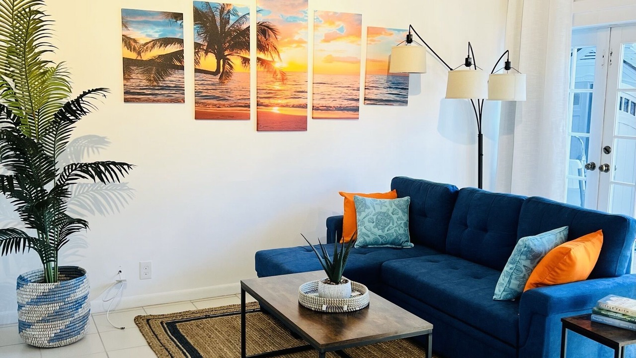 Photo of Bedroom in Poinsettia Heights