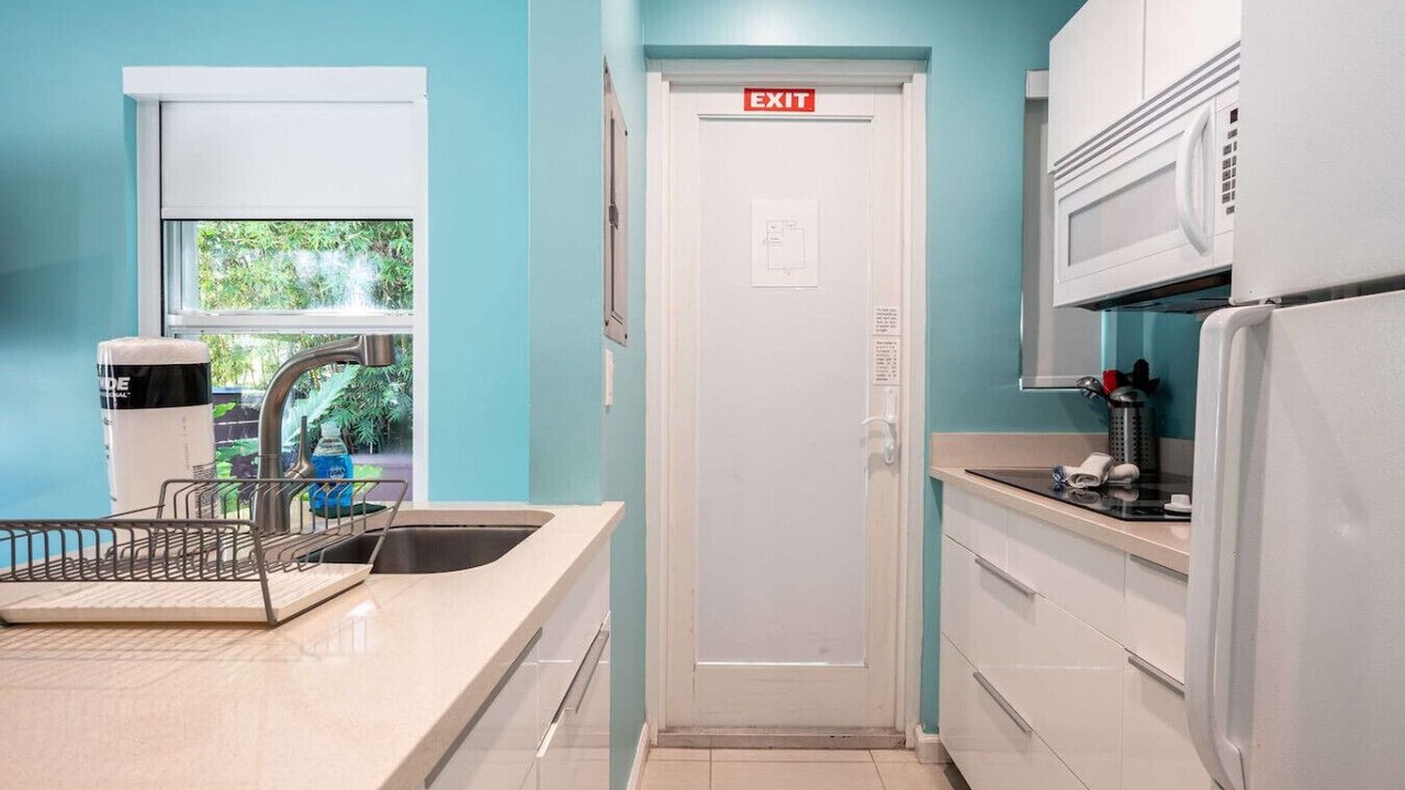 Photo of Kitchen in Hollywood South Central Beach