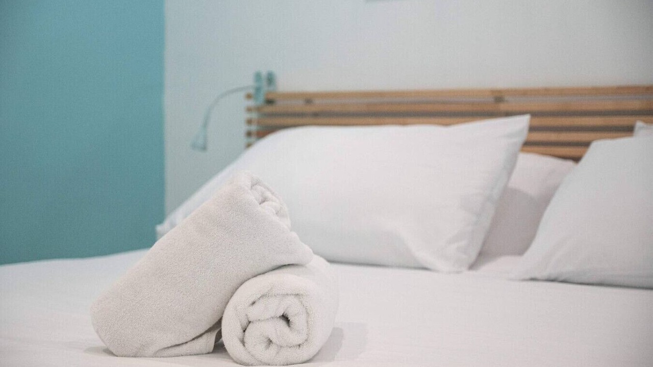 Photo of Bedroom in Hollywood South Central Beach