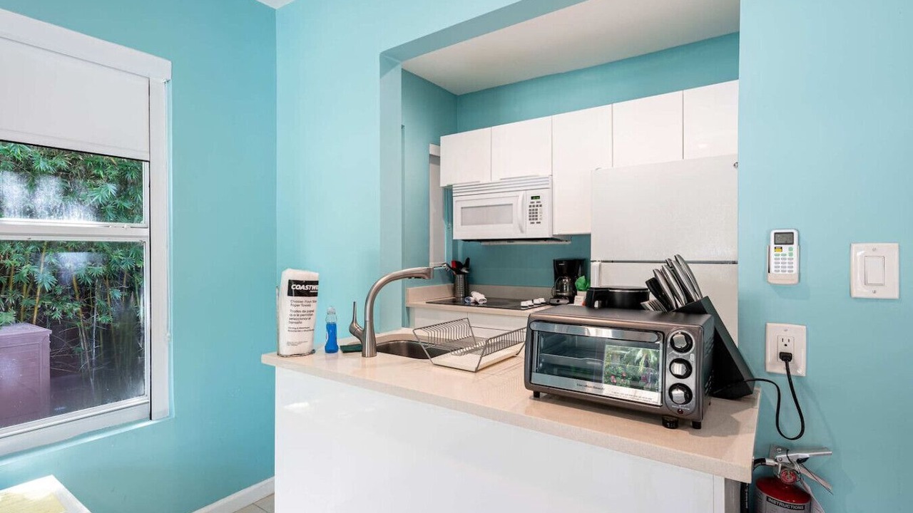 Photo of Kitchen in Hollywood South Central Beach