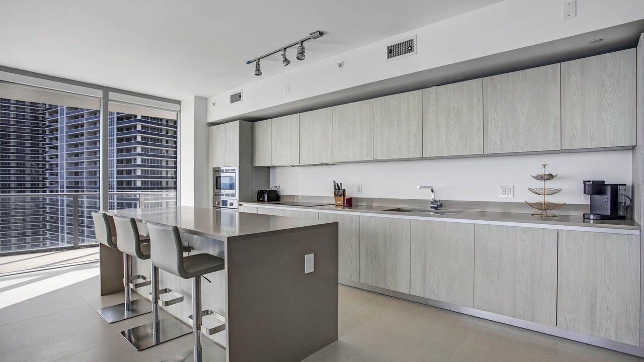 Photo of Kitchen in Hollywood South Central Beach