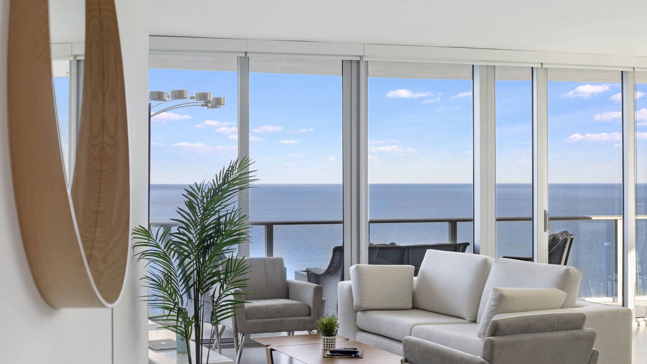 Photo of Livingroom in Hollywood South Central Beach