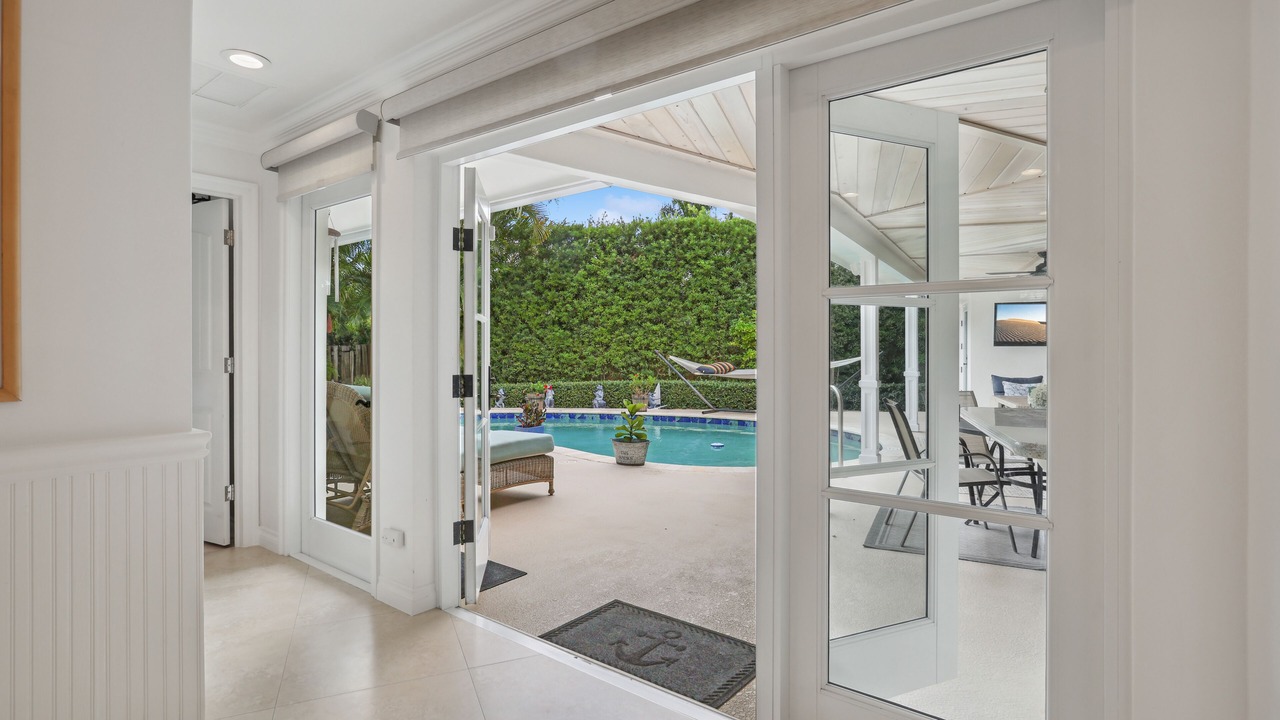 Photo of Outdoor in Tropic Isle