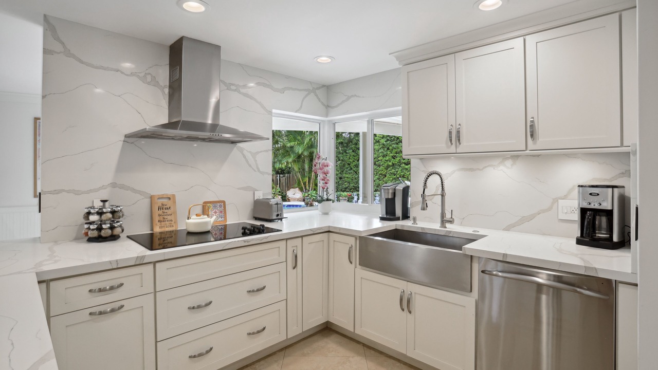 Photo of Kitchen in Tropic Isle