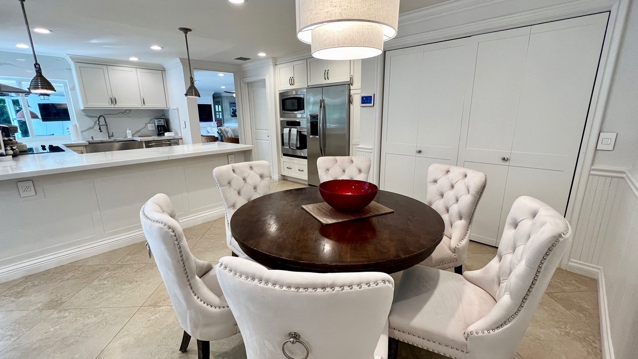 Photo of Livingroom in Tropic Isle