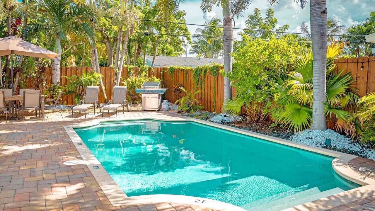 Photo of Outdoor in North Andrews Gardens