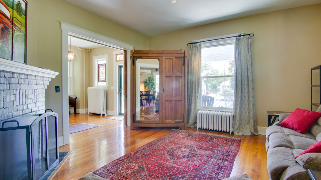 Photo of Livingroom in Cambridge