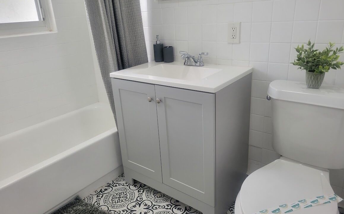 Photo of Bathroom in Sailboat Bend