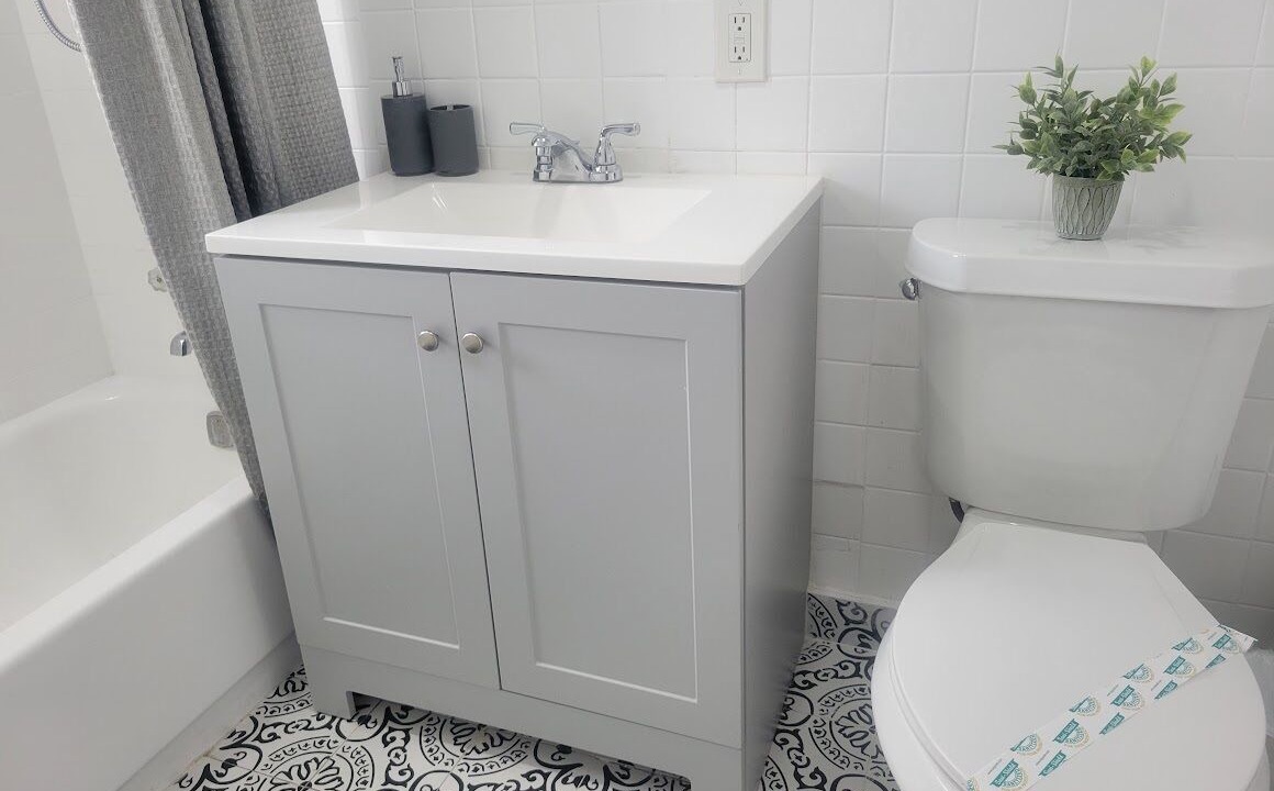 Photo of Bathroom in Sailboat Bend