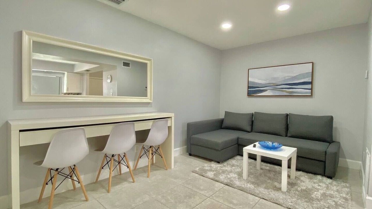 Photo of Livingroom in Hollywood