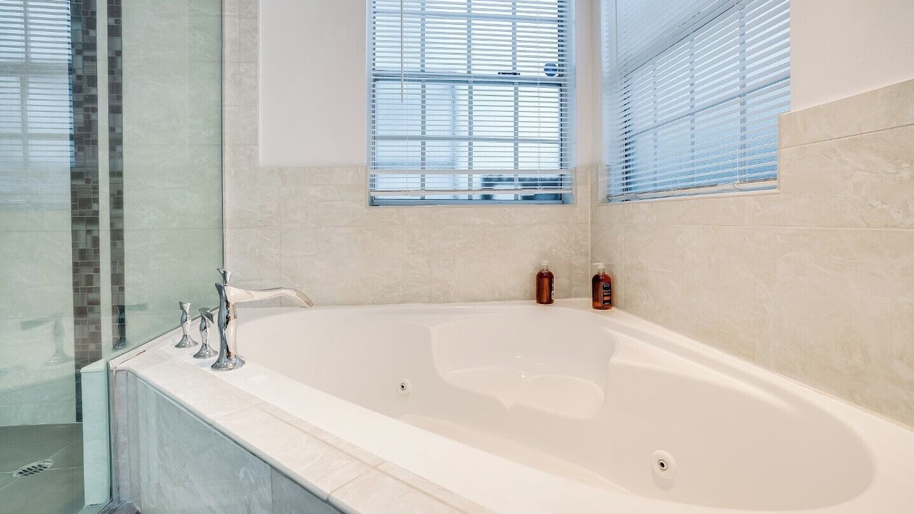 Photo of Bathroom in Valley Village