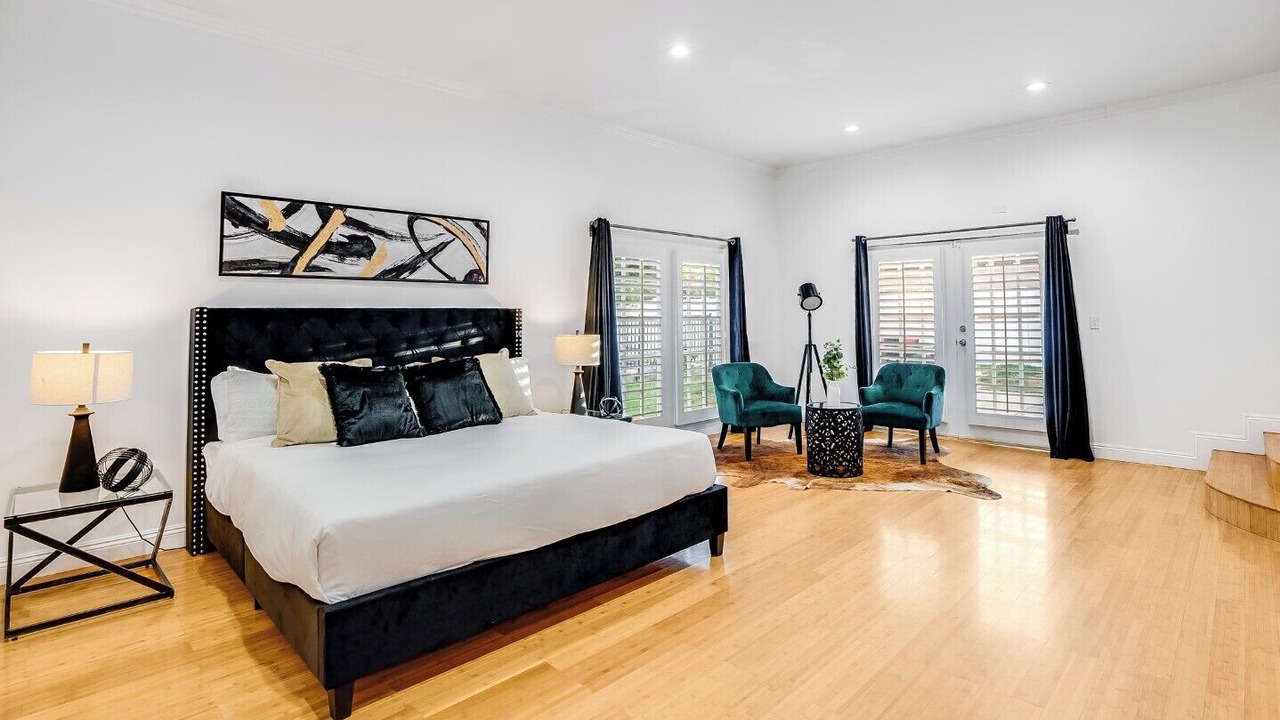Photo of Bedroom in Valley Village