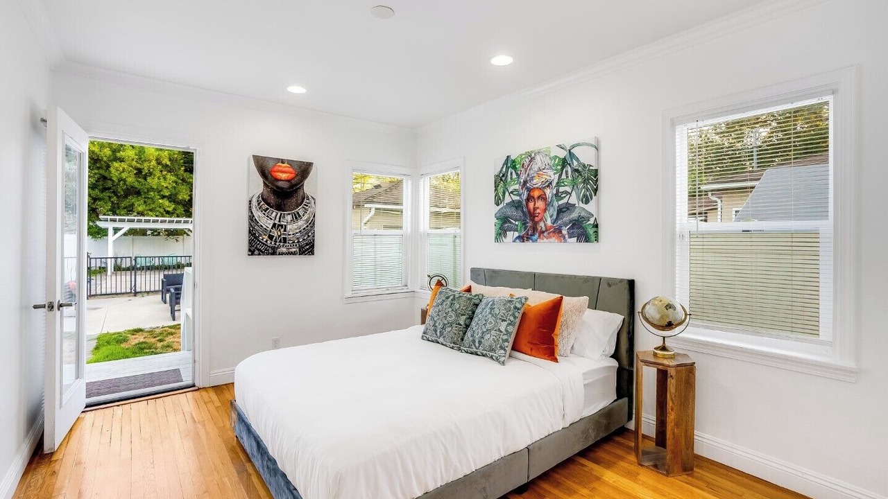 Photo of Bedroom in Valley Village