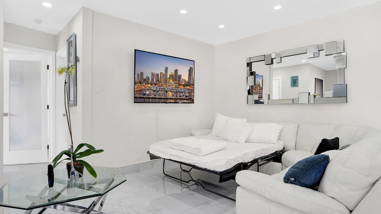Photo of Livingroom in Miami Gardens