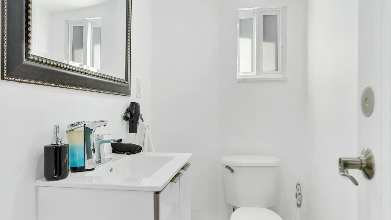 Photo of Bathroom in Miami Gardens