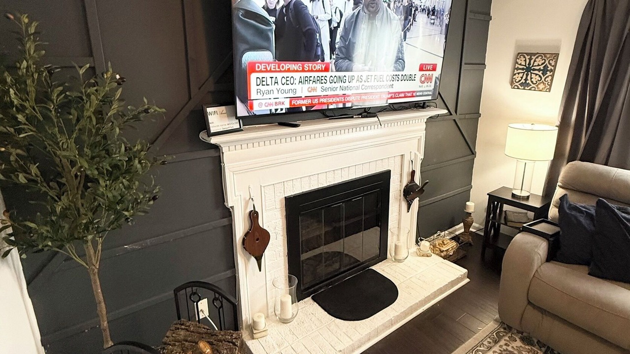Photo of Livingroom in Fifeville