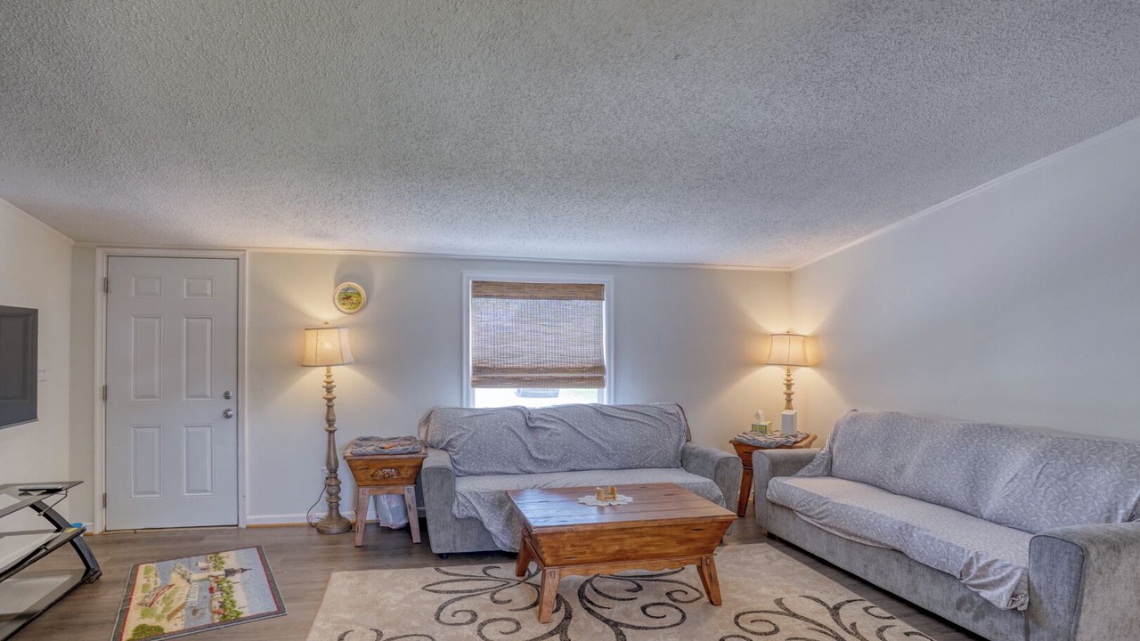 Photo of Livingroom in Dover