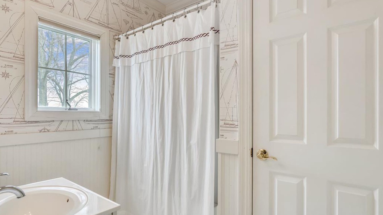Photo of Bathroom in Unionville