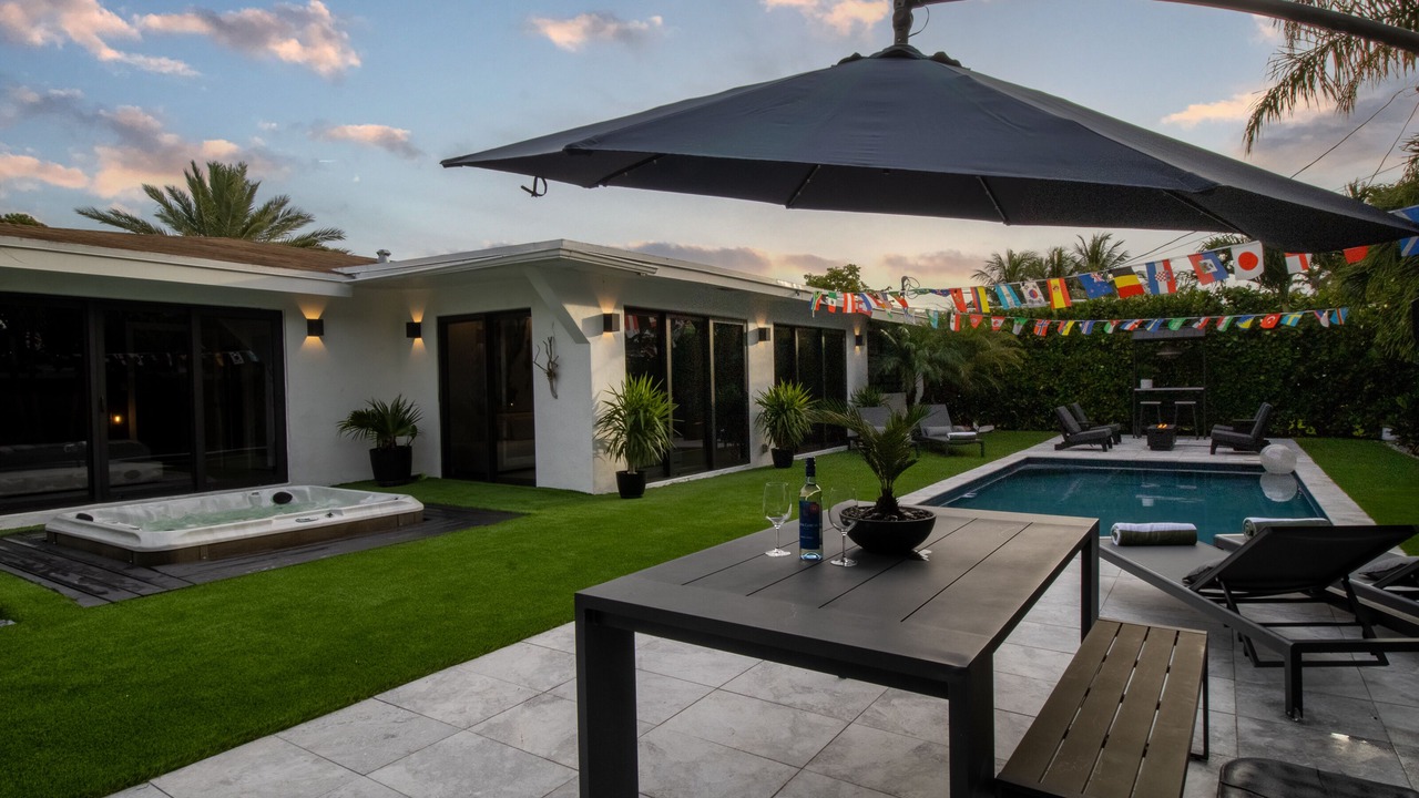 Photo of Outdoor in Wilton Manors