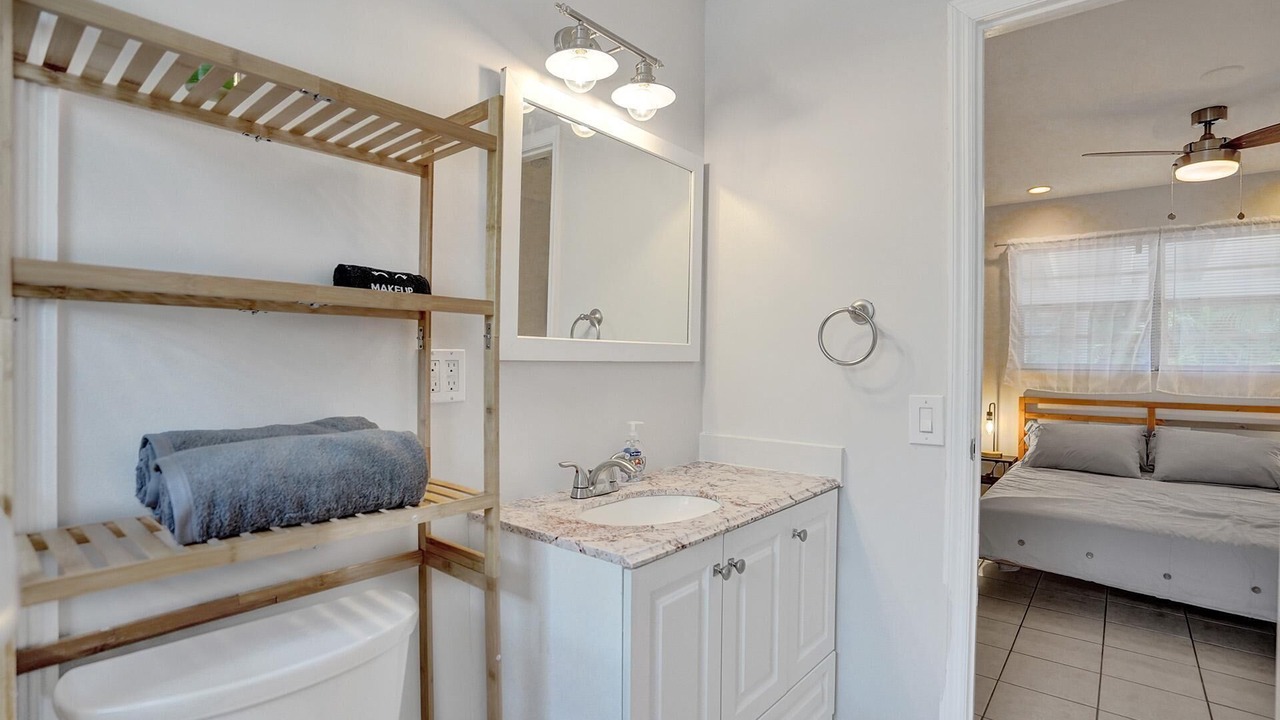 Photo of Bathroom in Middle River Terrace