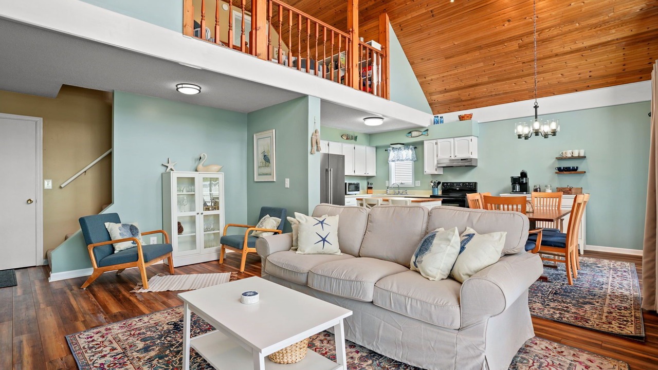 Photo of Livingroom in Captain's Cove