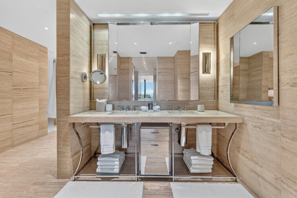 Photo of Bathroom in Bal Harbour